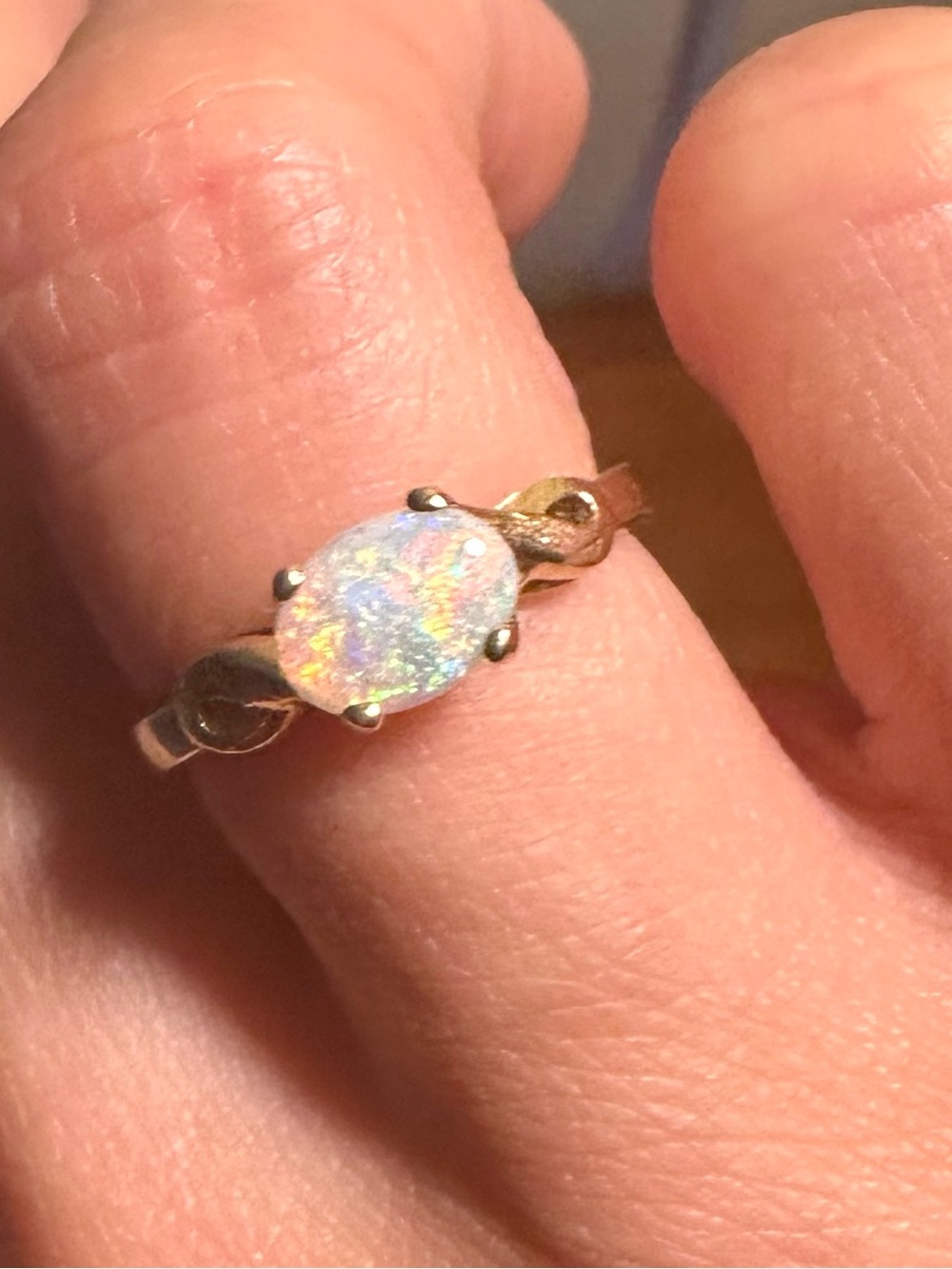 Trubrite Estate Ring- 14k stamped yellow gold & celestial opal, size 5. Rare! - Picture 2 of 7